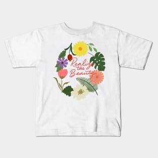 relite the beauty Kids T-Shirt